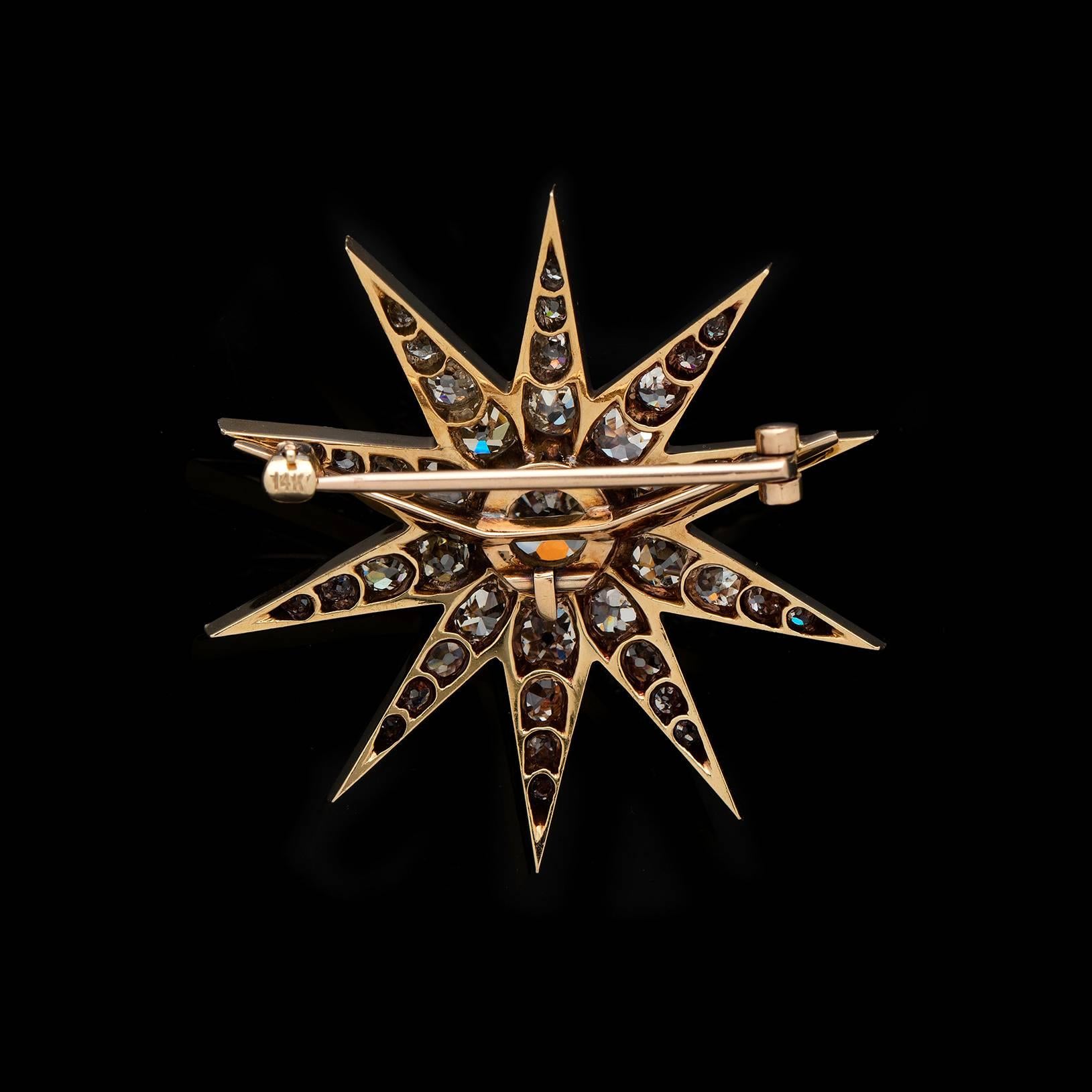 Victorian Grand Period Old Mine Cut Diamond Gold Star Brooch In Excellent Condition In San Francisco, CA