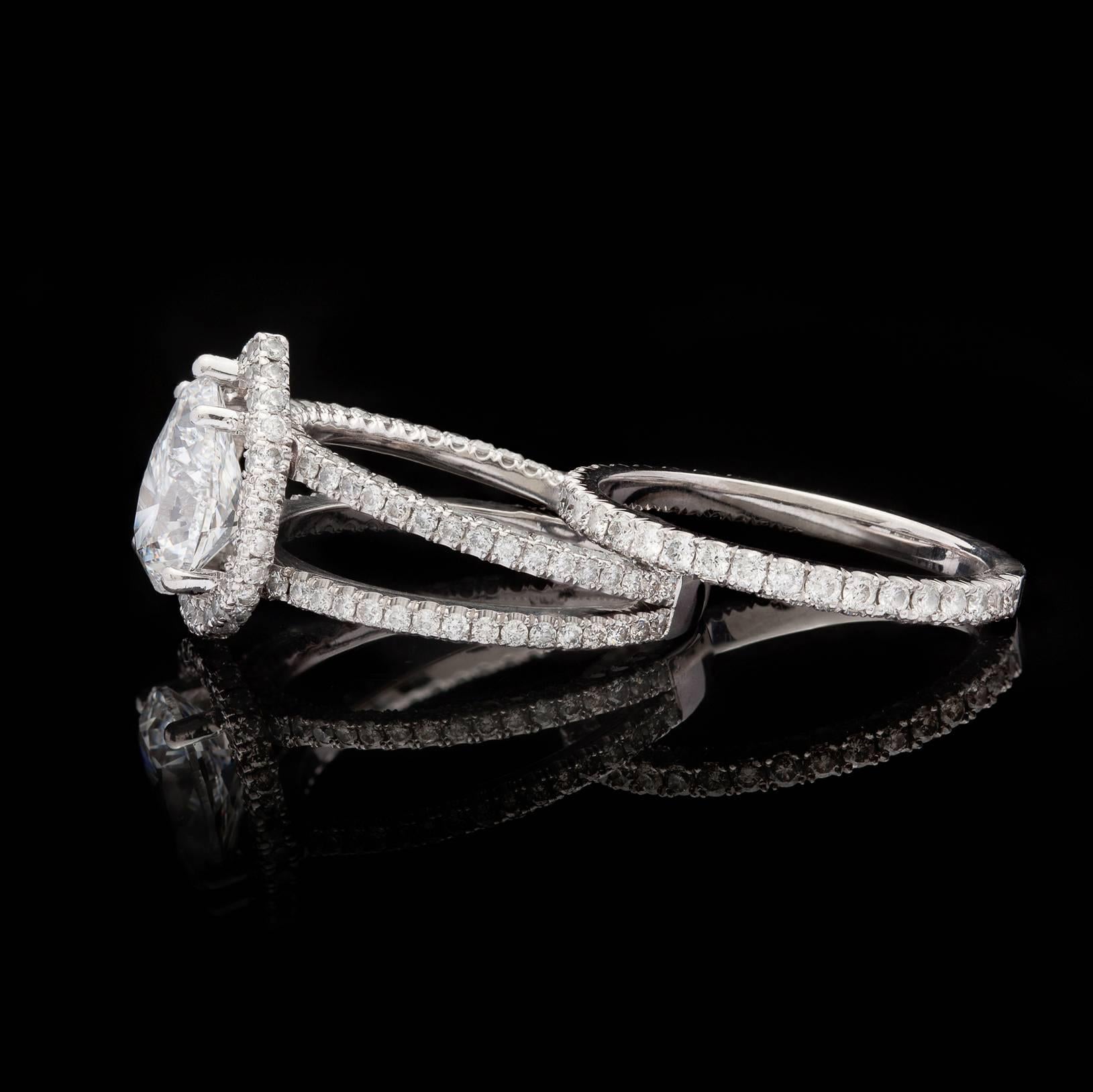Contemporary Colorless 1.78 Carat GIA Cert Pear Shape Diamond Gold Ring Set