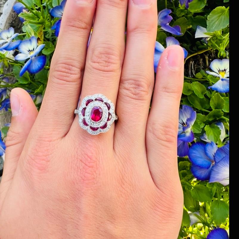 GIA Burma Rubin & Diamant Ring (Ovalschliff) im Angebot