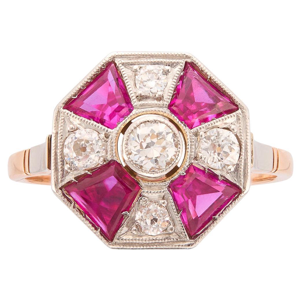 Anello di rubini e diamanti in stile Art Déco