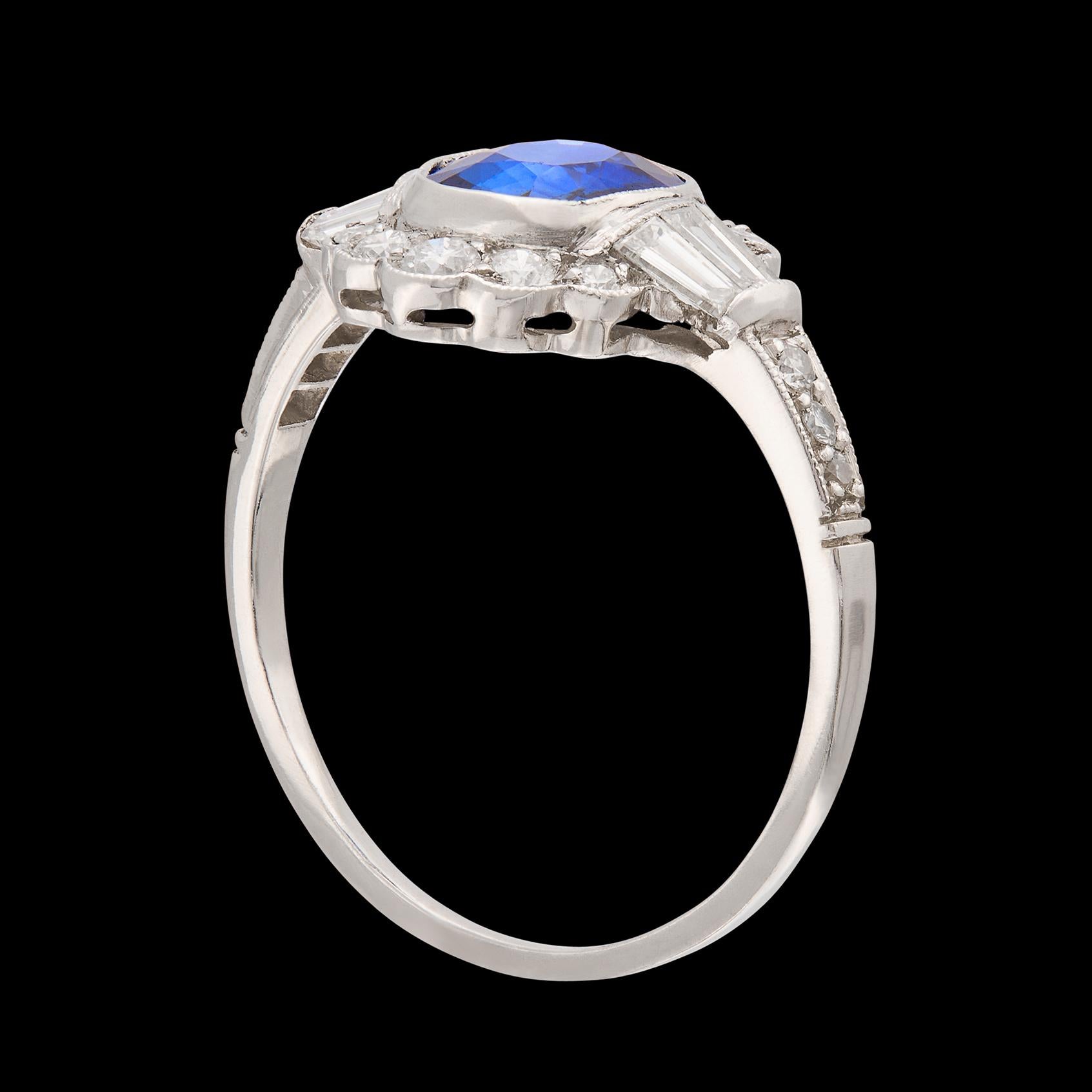 Donna Incantevole anello con zaffiro e diamante in vendita