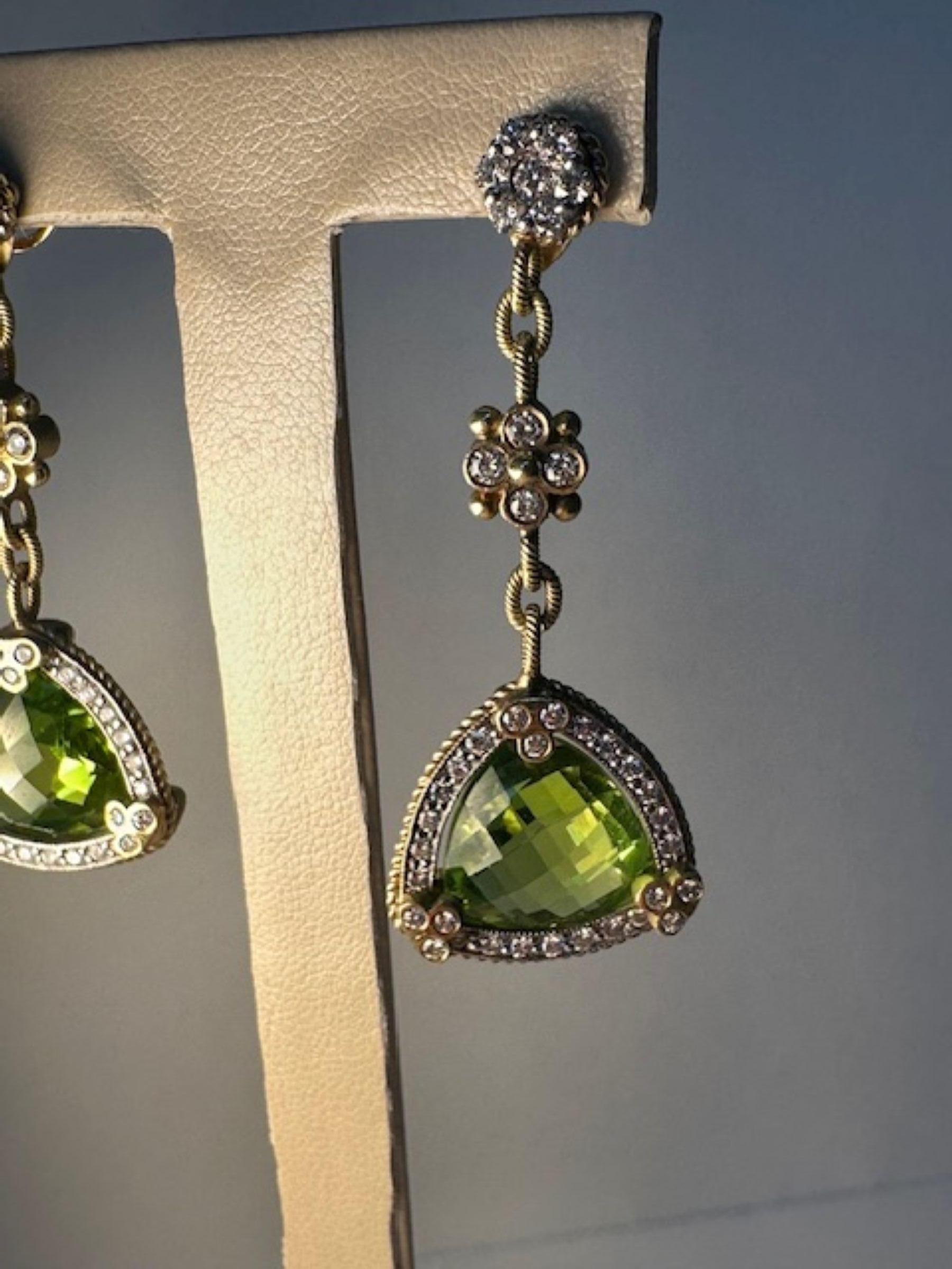 Boucles d'oreilles en or jaune 18K de style Stambolian avec péridot de 17,81 carats et diamants Neuf - En vente à Miami, FL