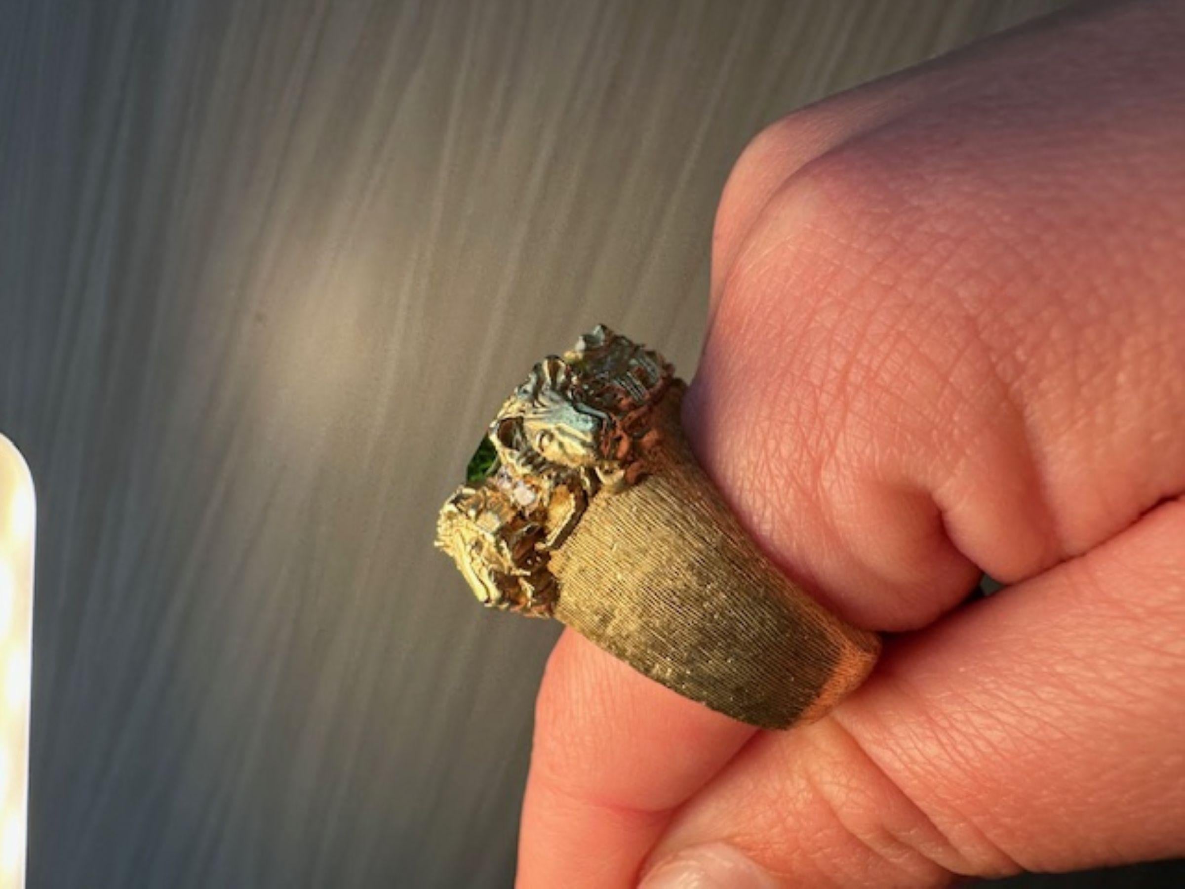 Stambolian Anello di peridoto da 12,06 carati in giallo 18 carati con design unico In condizioni Nuovo in vendita a Miami, FL