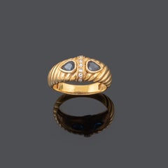 19.2K Gold Sapphire and Pear-Shaped Natural Diamond Ring