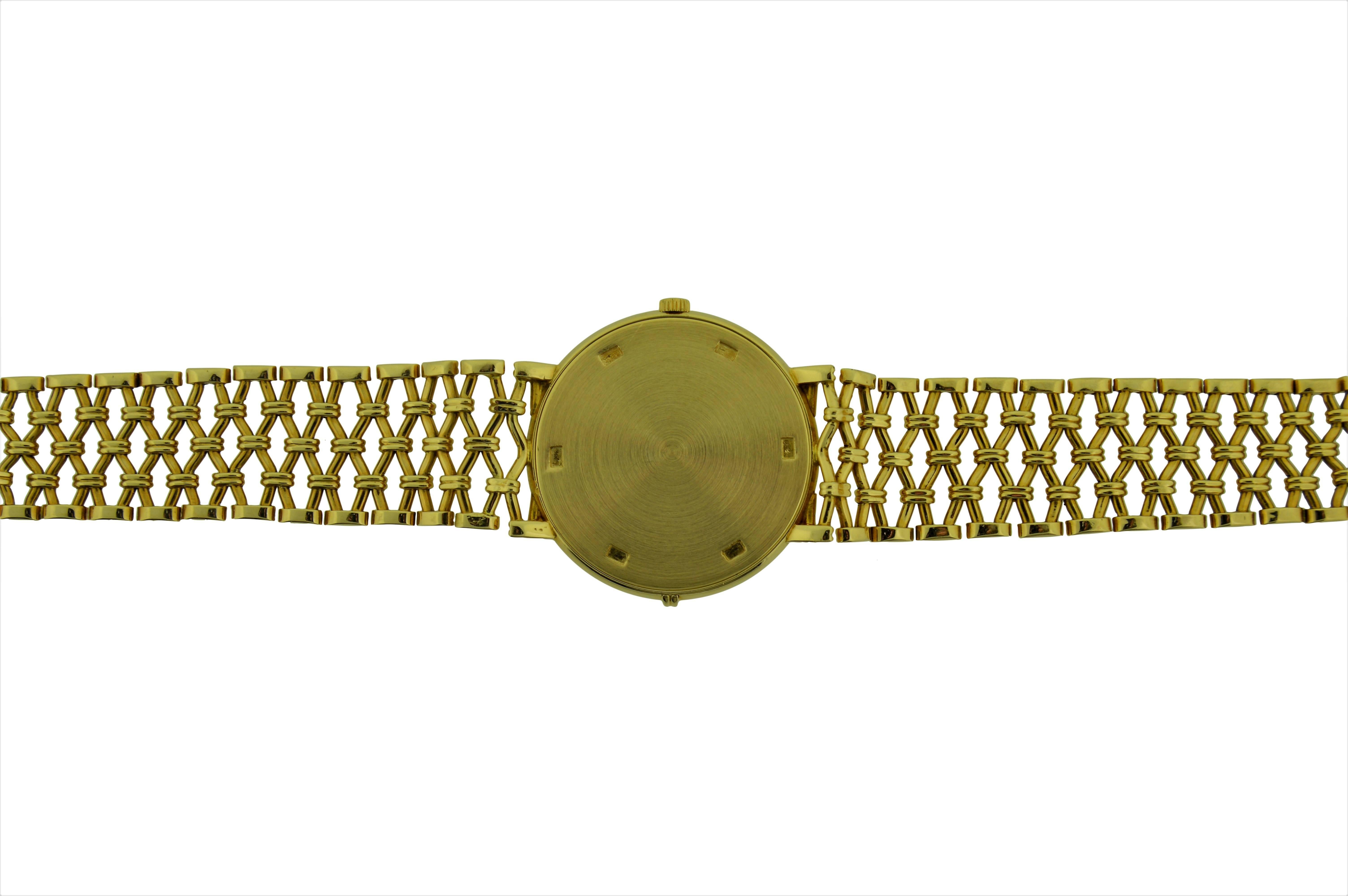 Women's or Men's Patek Philippe 18 Karat Yellow Gold Men's Screw Back Bracelet Wristwatch