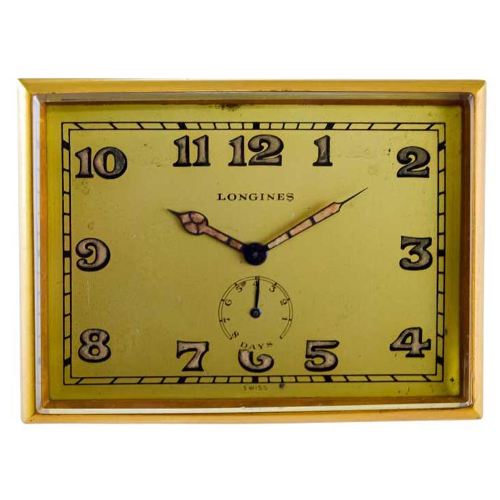 Horloge de bureau Art déco Longines de 8 jours en laiton doré avec réserve d'énergie des années 1930