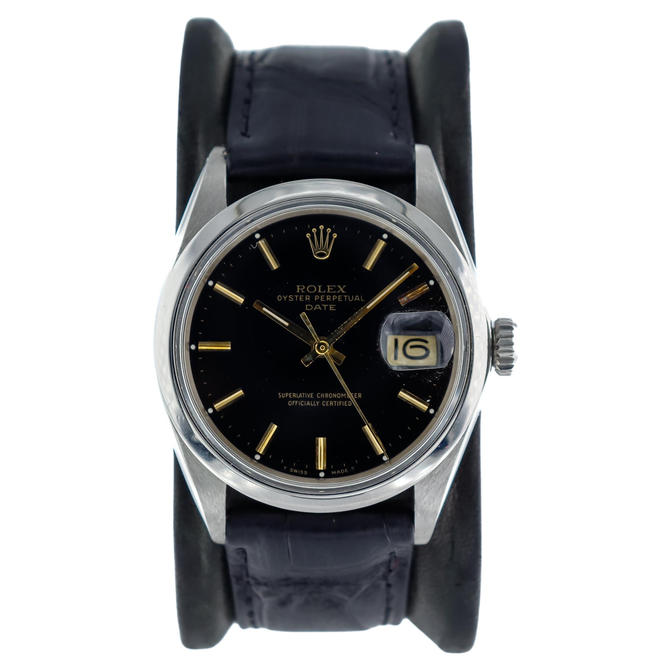 Rolex Montre Oyster Perpetual Date en acier avec cadran noir d'origine rare et index dorés Unisexe en vente