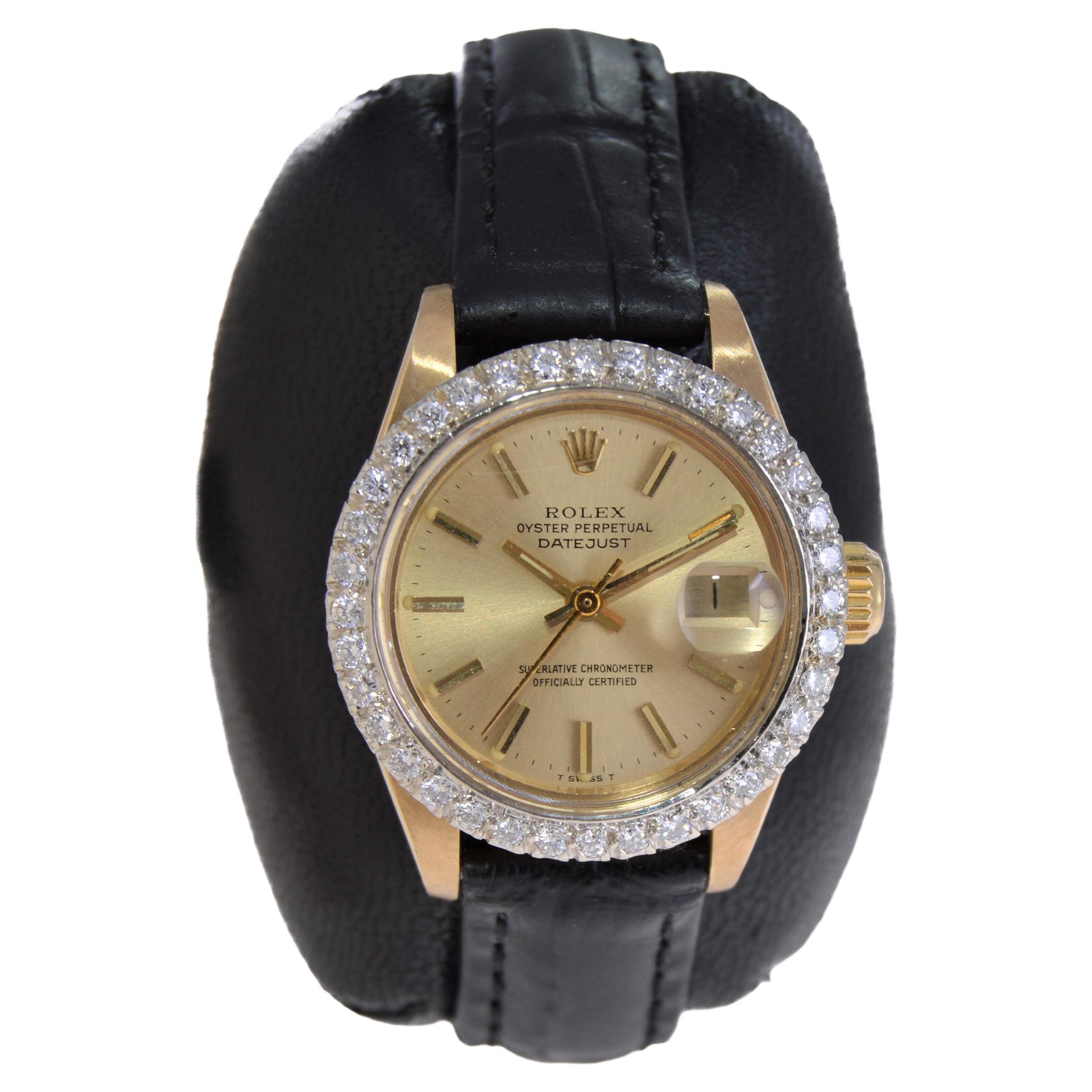 Rolex modèle présidente pour femmes en or jaune 18 carats avec lunette en diamant faite sur mesure en vente