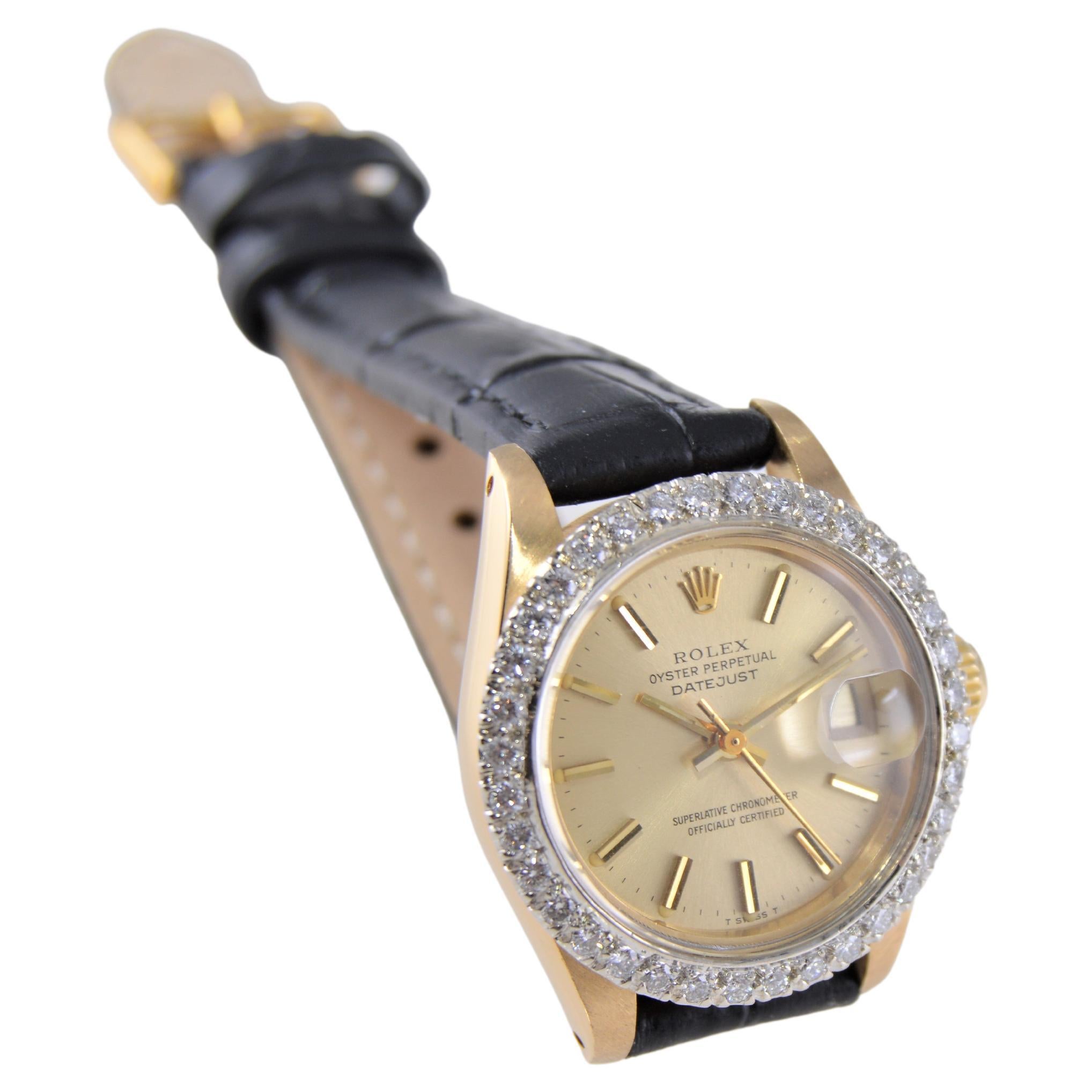 Rolex 18 Karat Gelbgold Damen President Modell mit maßgefertigter Diamant-Lünette im Angebot 1