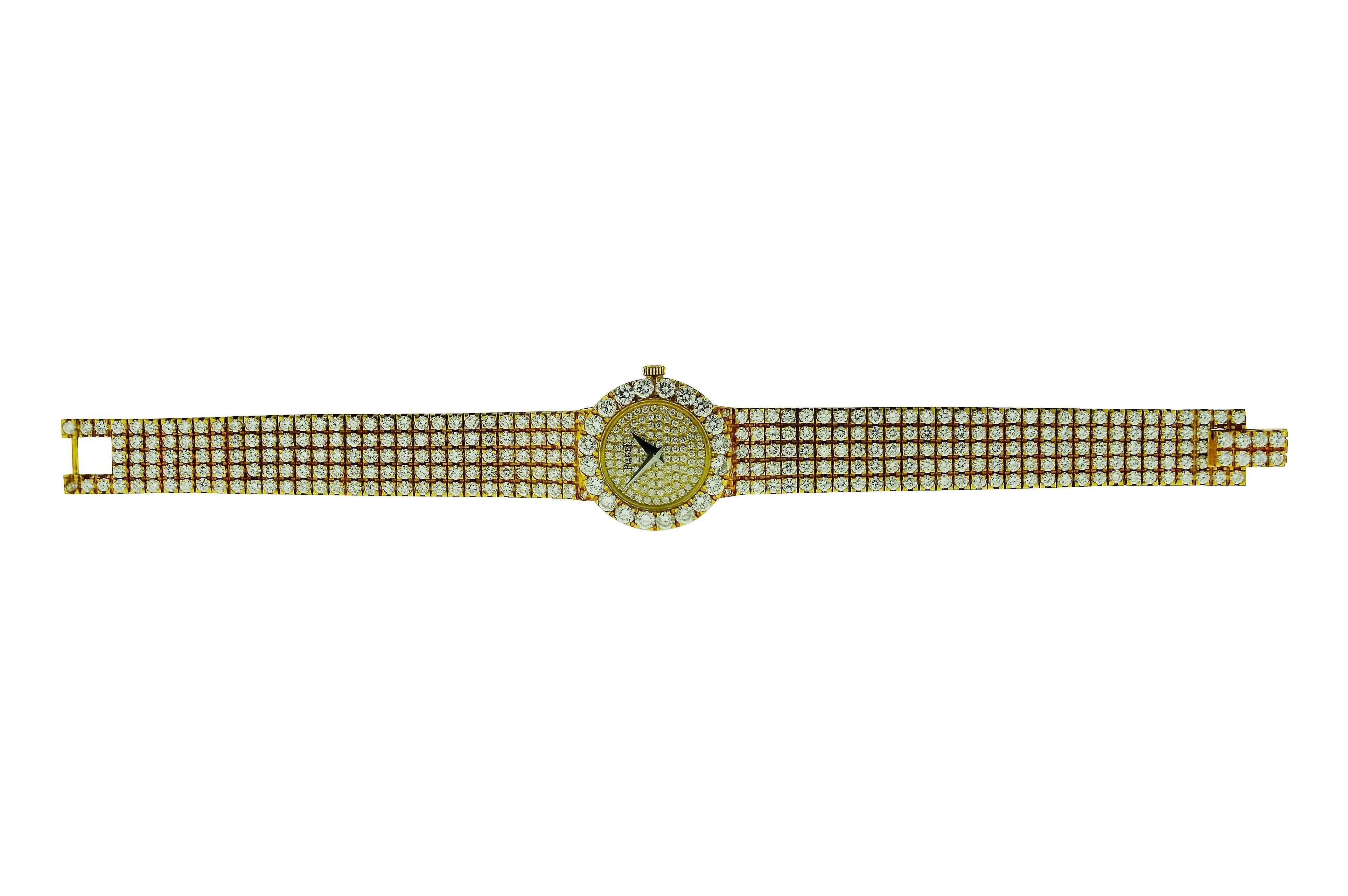 FACTORY / HOUSE: Paiget Watch Company
STYLE / REFERENCE: Diamond Dress Watch
MOVEMENT / CALIBER: Quartz
DIAL / HANDS: Original, Pave, Dauphine Hands
DIMENSIONS: 20 mm Head
ATTACHMENT / LENGTH: 18Kt. Yellow Gold Diamond Pave, Length, 6.5 Inches,
