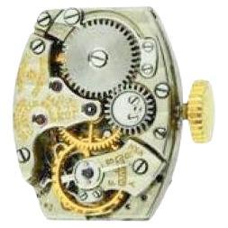 Vacheron & Constantin Ladies 14 Karat Gold Art Deco Bracelet Watch circa 1940s For Sale 7