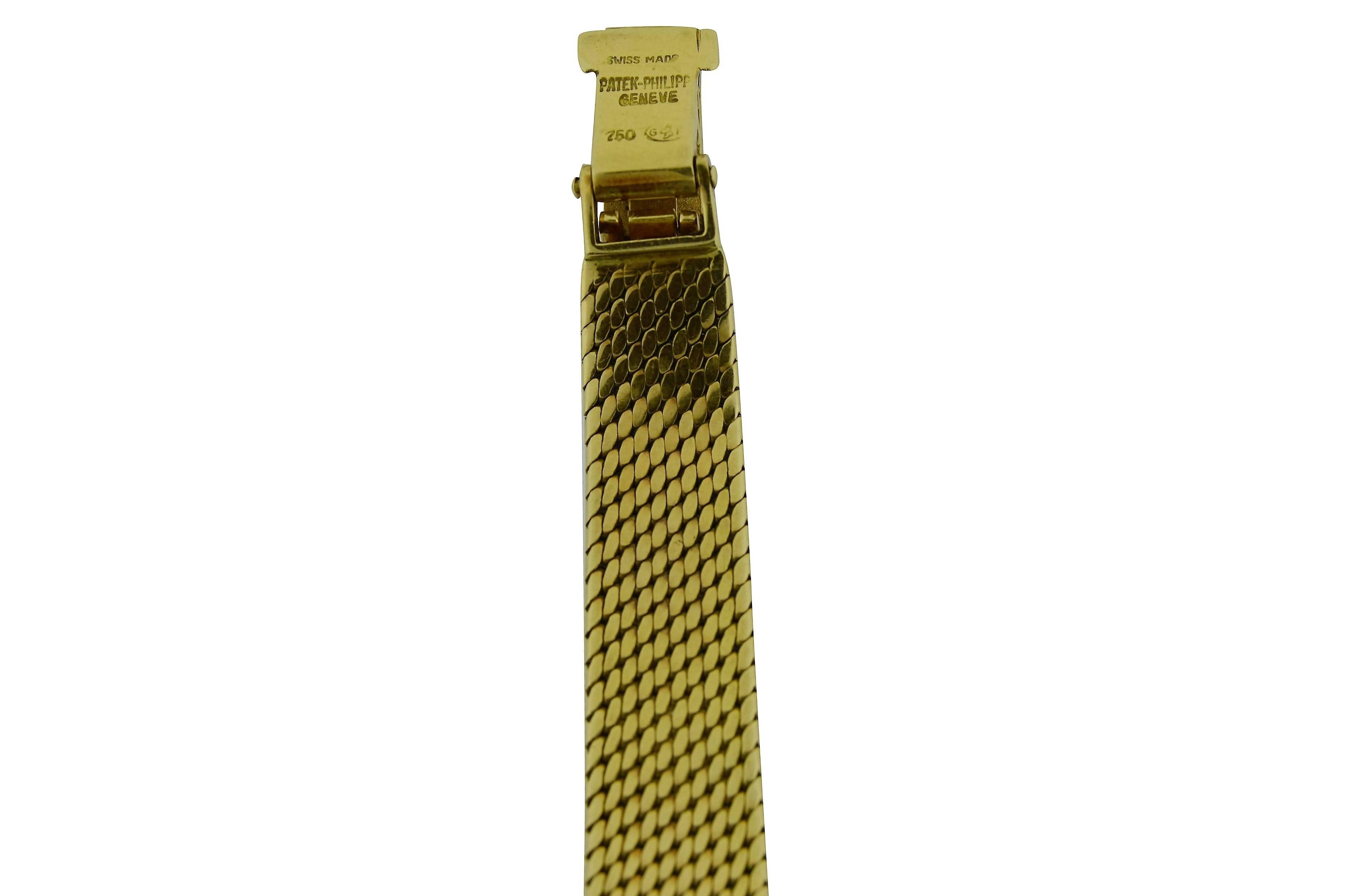 Patek Philippe Ladies Yellow Gold Bracelet Style Wristwatch Ref 3266/13 In Excellent Condition In Long Beach, CA