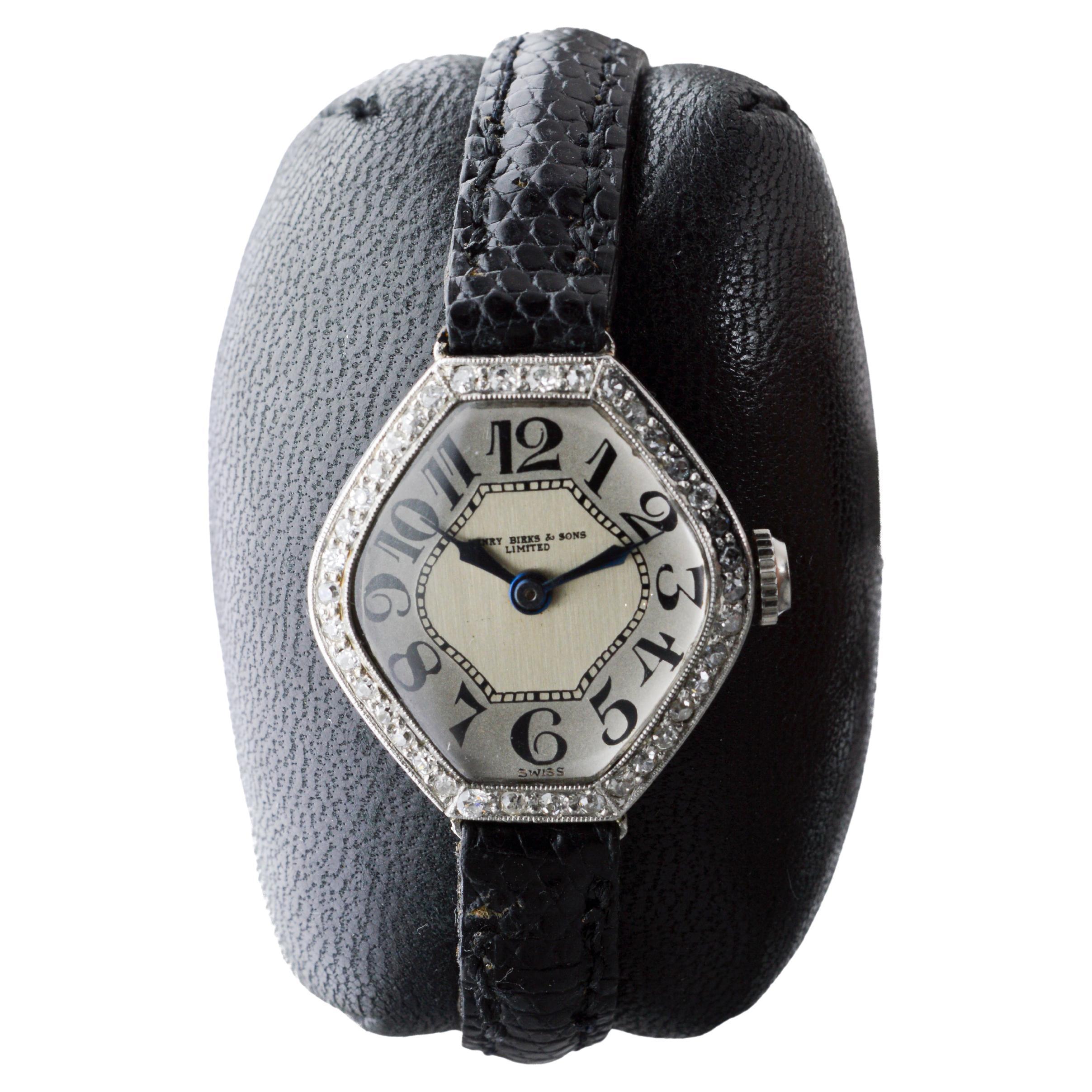 Henry Birks & Sons Platin Damen Art Deco Uhr mit Diamant Lünette um 1915 im Zustand „Hervorragend“ im Angebot in Long Beach, CA