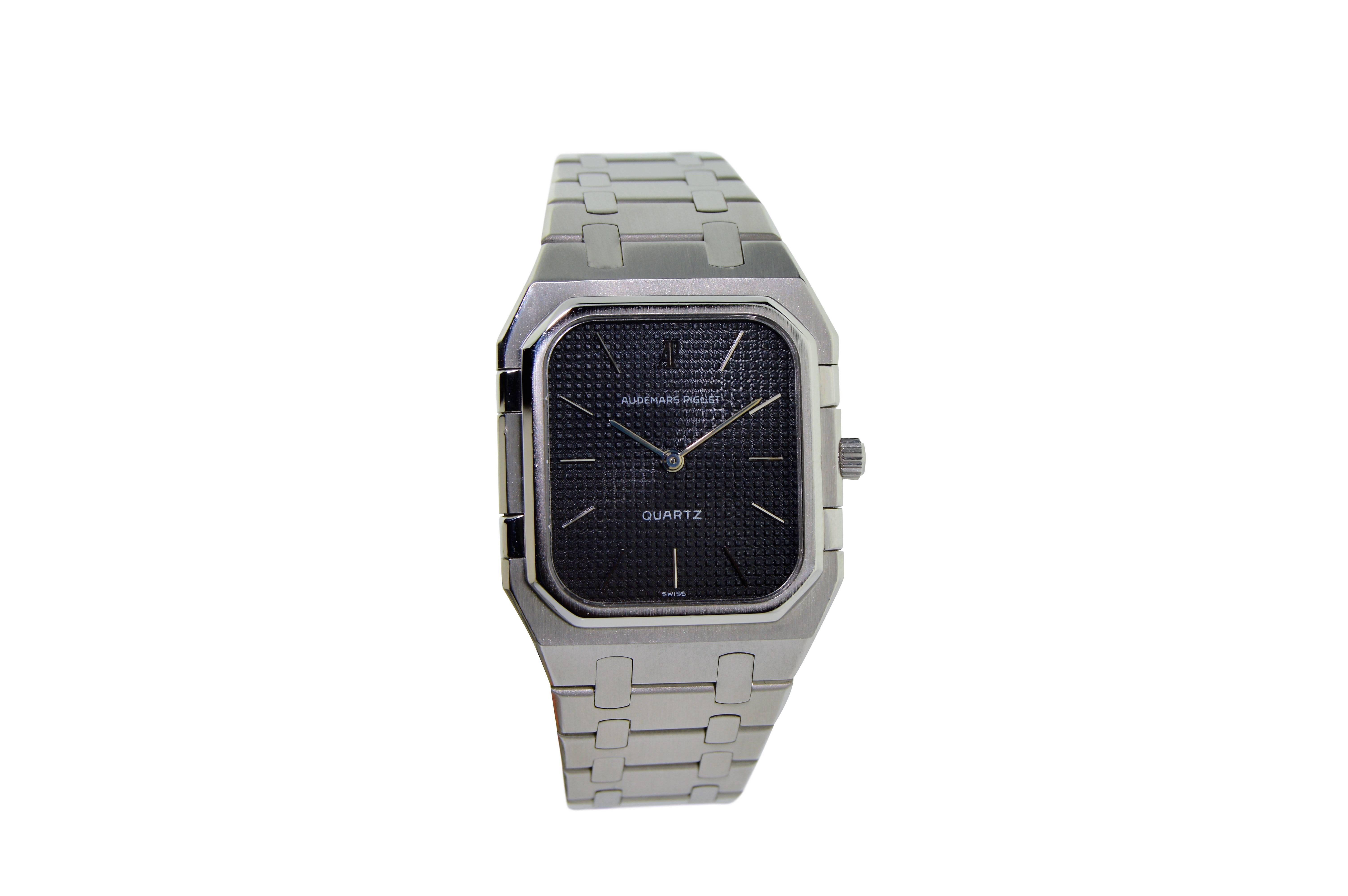 Audemars Stainless Steel Royal Oak Series Quartz Bracelet Wristwatch In Excellent Condition In Long Beach, CA