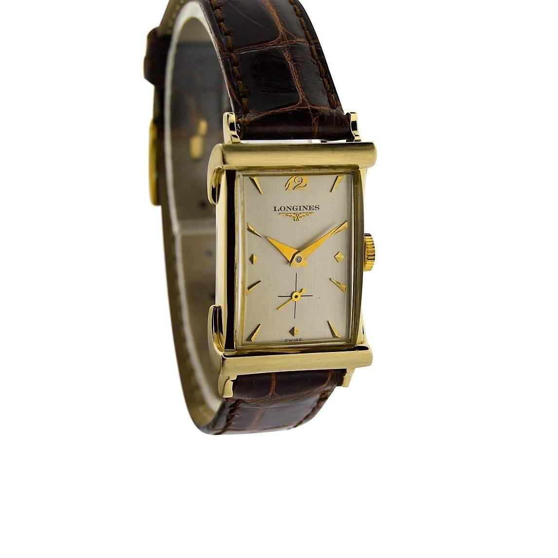 FACTORY / HOUSE: Longines Watch Company
STYLE / REFERENCE: Rectangle / Art Deco
METAL / MATERIAL: 14Kt. Yellow Gold
DIMENSIONS:  39mm  X  22mm
CIRCA: 1940's
MOVEMENT / CALIBER: Manual Winding / 17 Jewels / Cal. 9L
DIAL / HANDS: Gold Applied Numbers