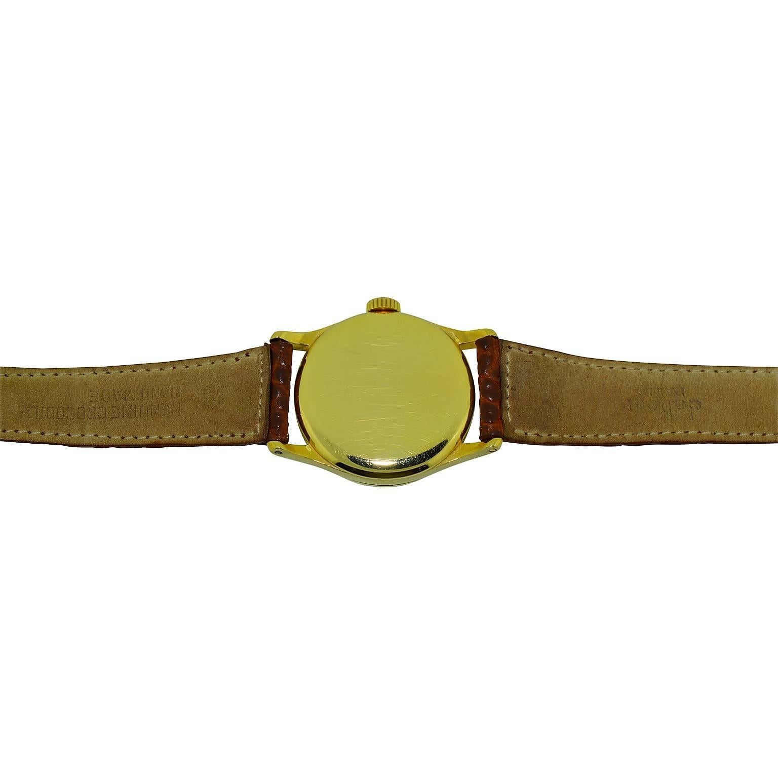 Women's or Men's Patek Philippe Yellow Gold Classic Calatrava Manual Wristwatch, circa 1958