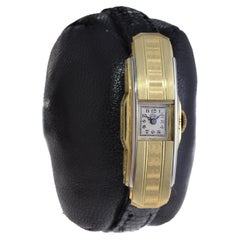 Universal 18 Karat Two-Tone Covered Lid Watch Ladies Handmade (montre pour femmes à couvercle)