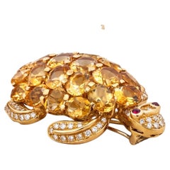 Brosche in Form einer Schildkröte aus 18-karätigem Gelbgold mit Diamanten (2,5 Karat) und Citrin (48 Karat)