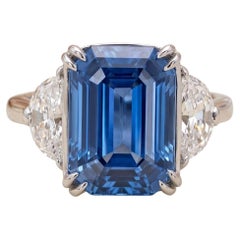 Platinum Three-Stone Ring 1.35ct Half Moon Shape Diamonds 11.57ct Sapphire GIA