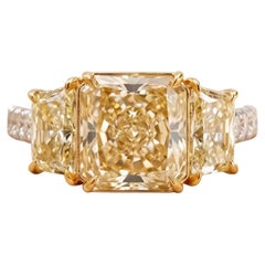 Platinum Engagement Ring with 4.97ct Radiant & Mixed Cut Diamonds W VS1 GIA