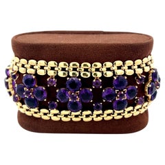 Vintage 14K Yellow Gold Link Bracelet with 48.15 Carat Round Amethysts 7 Inch