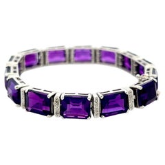 14K White Gold Link Bracelet with 0.08ct Round G-VS Diamonds and 10 MM Amethyst