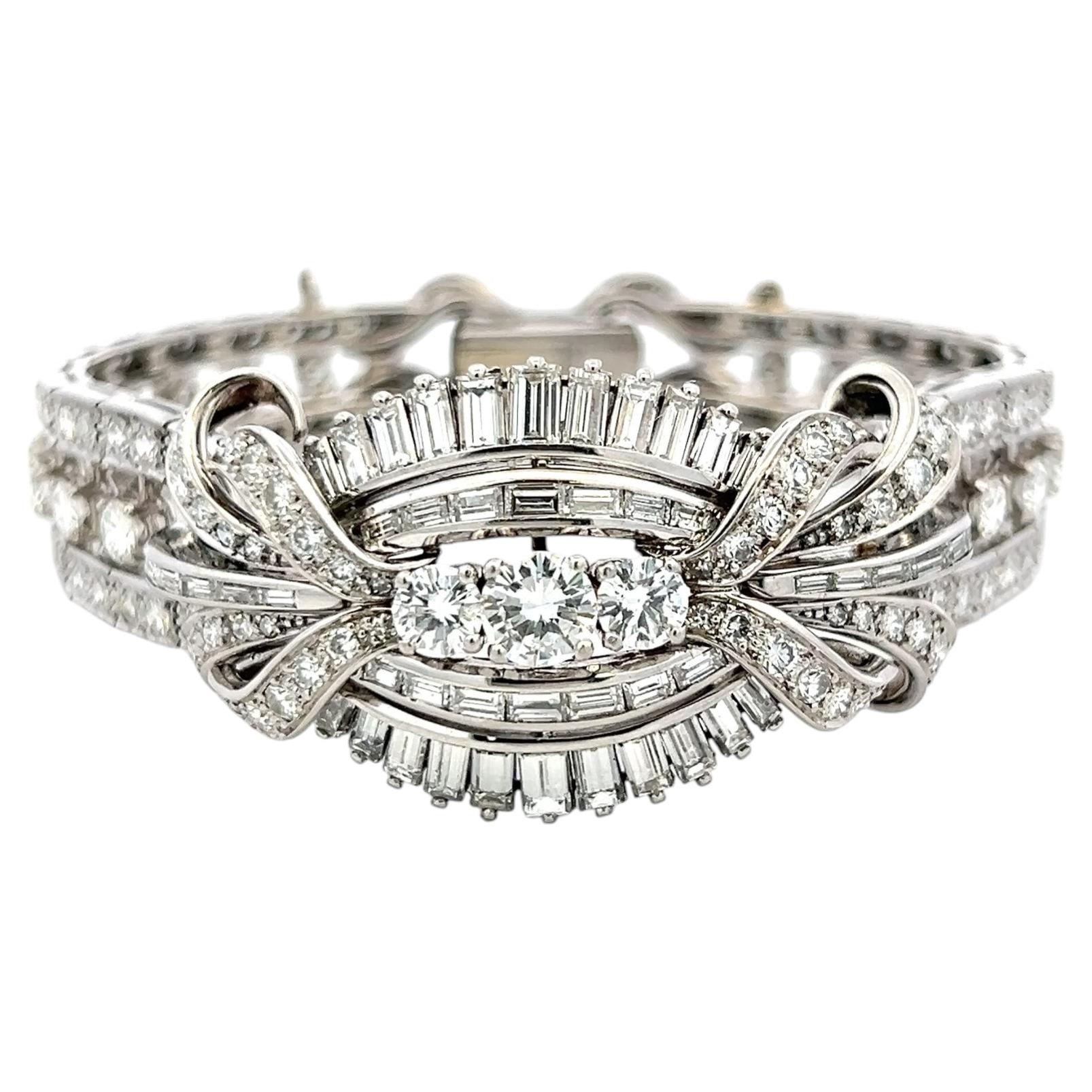 Vintage Platinum Art Deco Bracelet with 12 Carat Mixed Cut H VS Diamonds 7 Inch For Sale