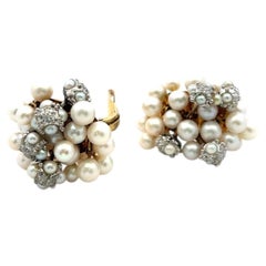 Boucles d'oreilles « Cluster » Seaman Schepps en or jaune 18 carats, avec diamants ronds de 0,5 carat et perles