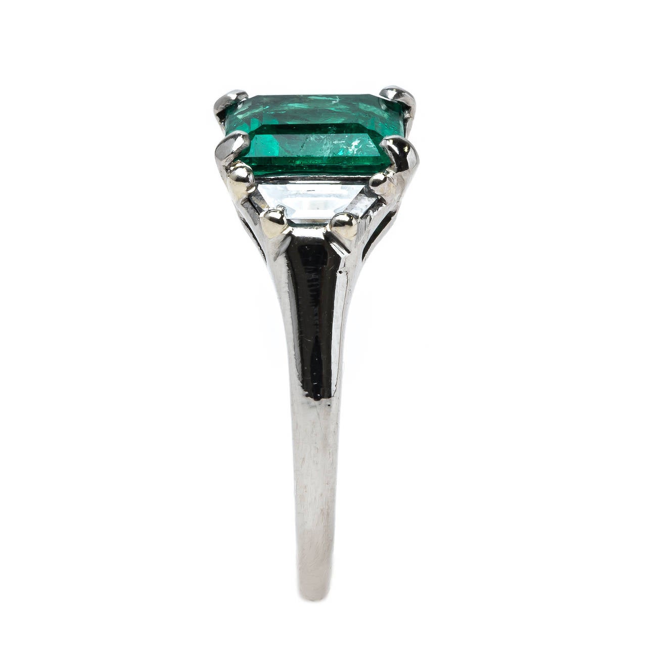 Women's Chic Mid-Century Emerald Diamond Platinum Engagement Ring