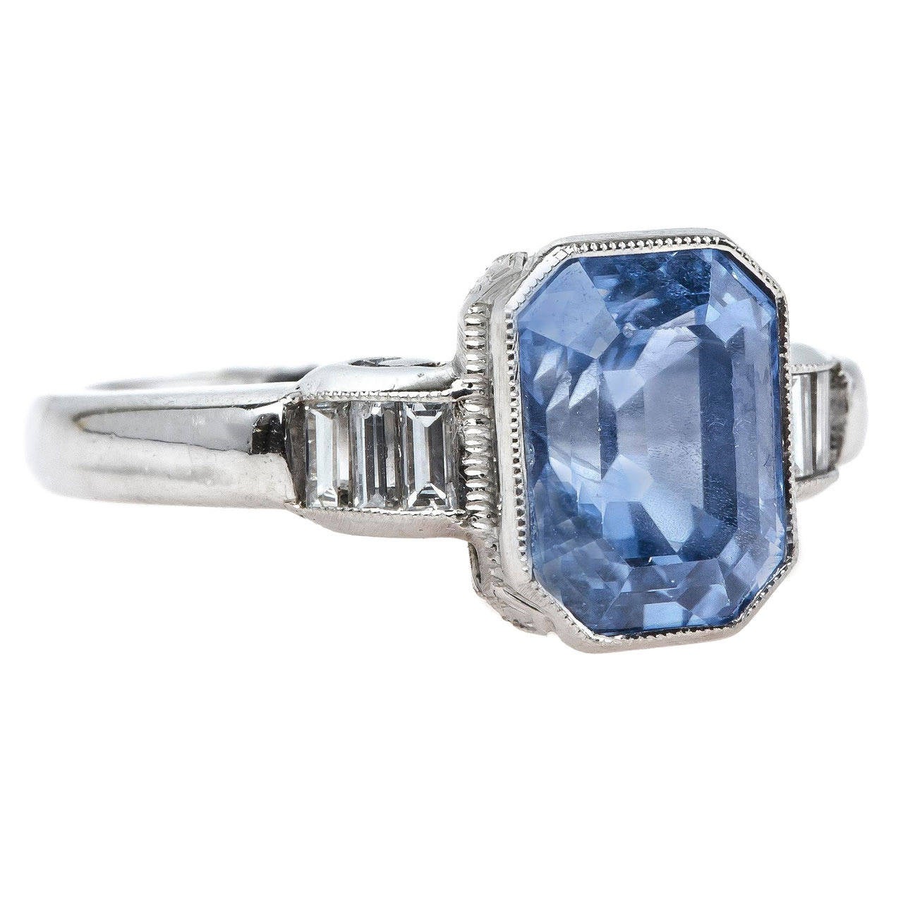 Unheated Cornflower Blue Natural Sapphire Platinum Engagement Ring For Sale