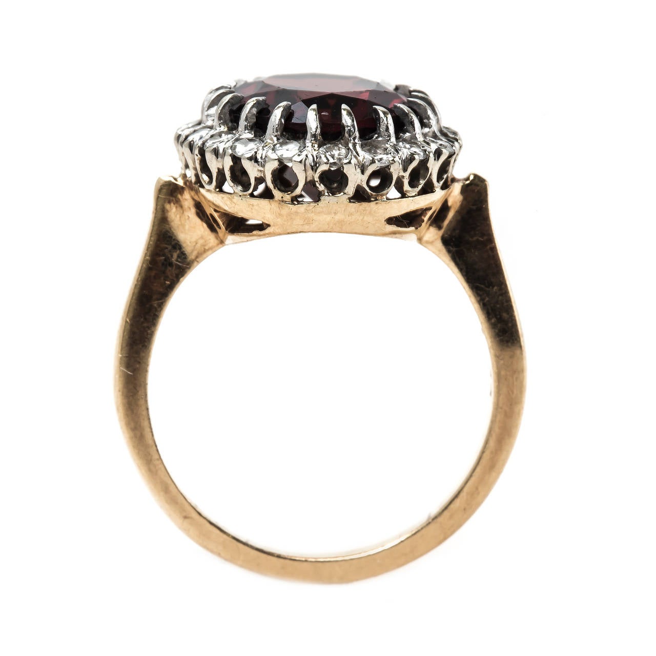 Women's Retro Oval Garnet Diamond Halo Gold Cocktail Ring