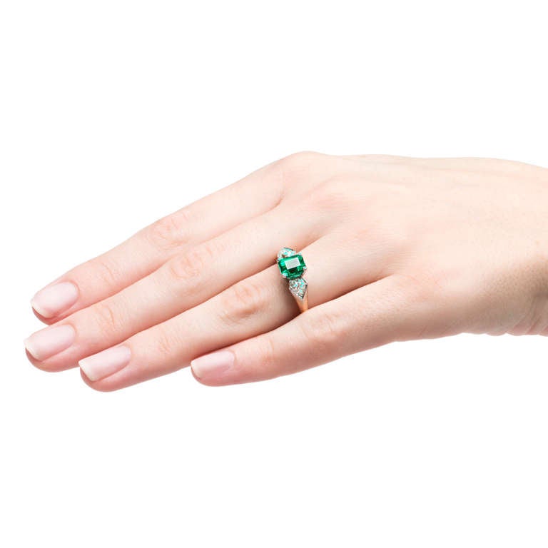 GIA Colombian Emerald & Diamond Edwardian Engagement Ring In Excellent Condition In Los Angeles, CA
