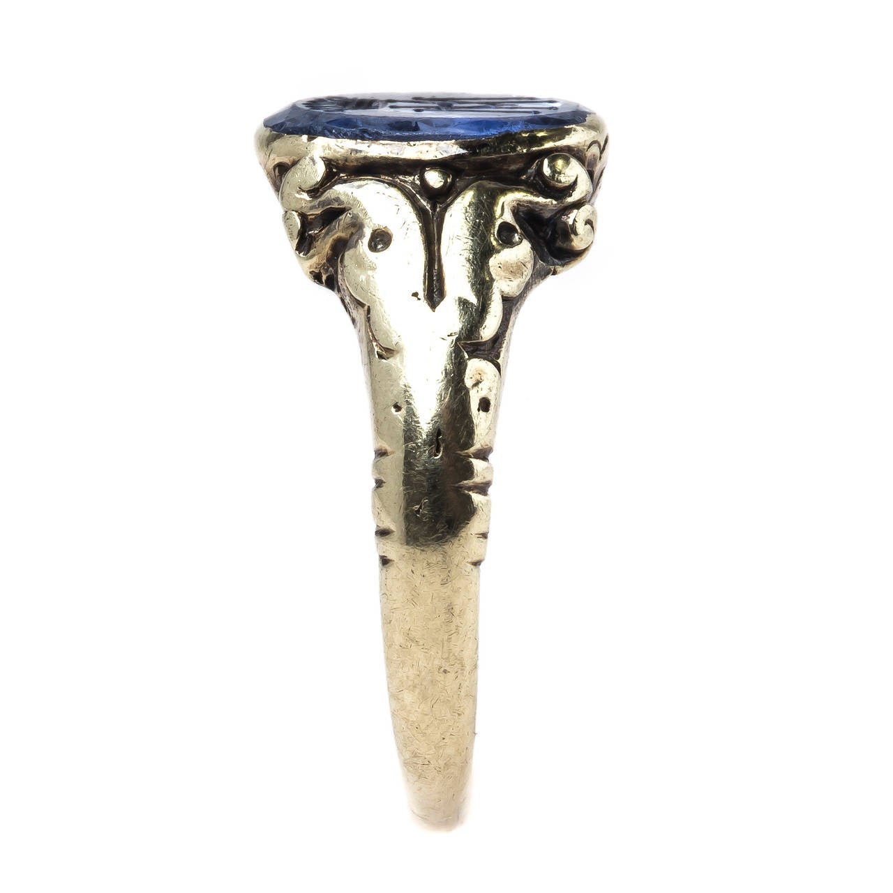 Exceptional Viennese Sapphire Gold Crest Ring In Excellent Condition In Los Angeles, CA