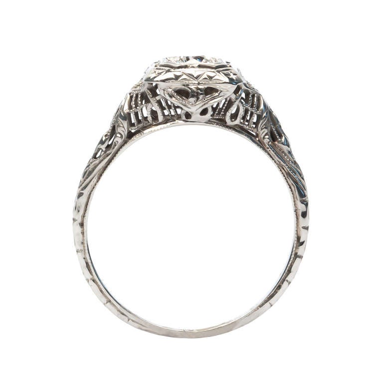 Lovely Edwardian Era Diamond Engagement Ring In Excellent Condition In Los Angeles, CA