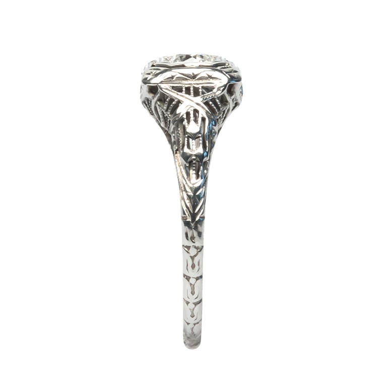 Women's Lovely Edwardian Era Diamond Engagement Ring
