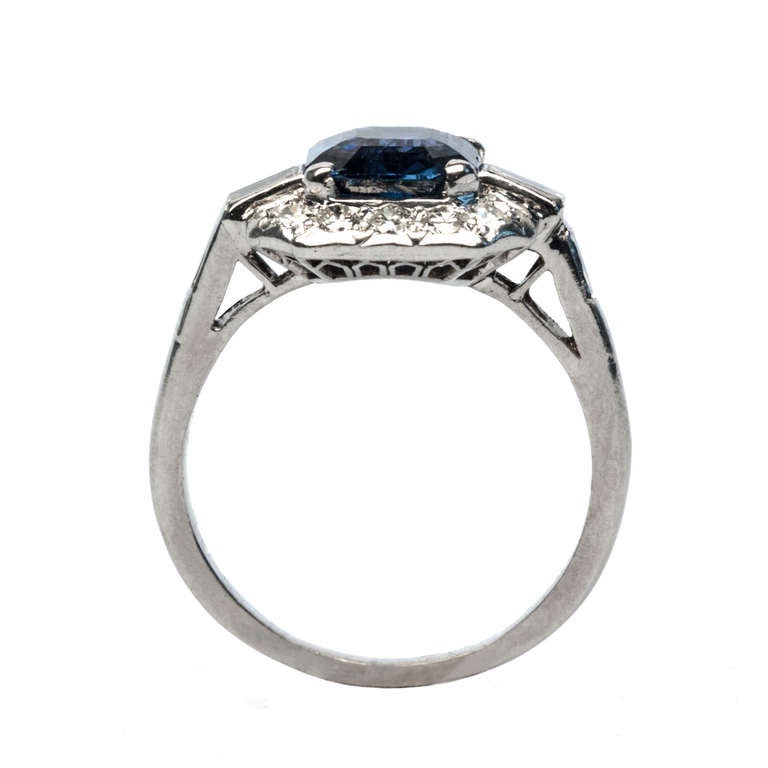 Women's Stunning Art Deco Diamond Sapphire Ring