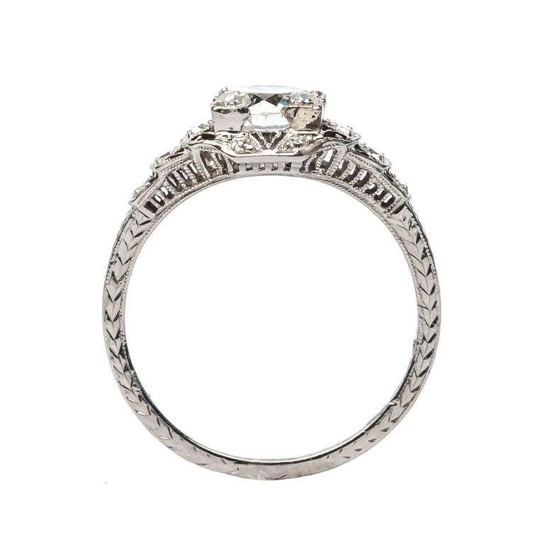 Exquisite Edwardian 1.05 Carat Diamond Engagement Ring In Excellent Condition In Los Angeles, CA