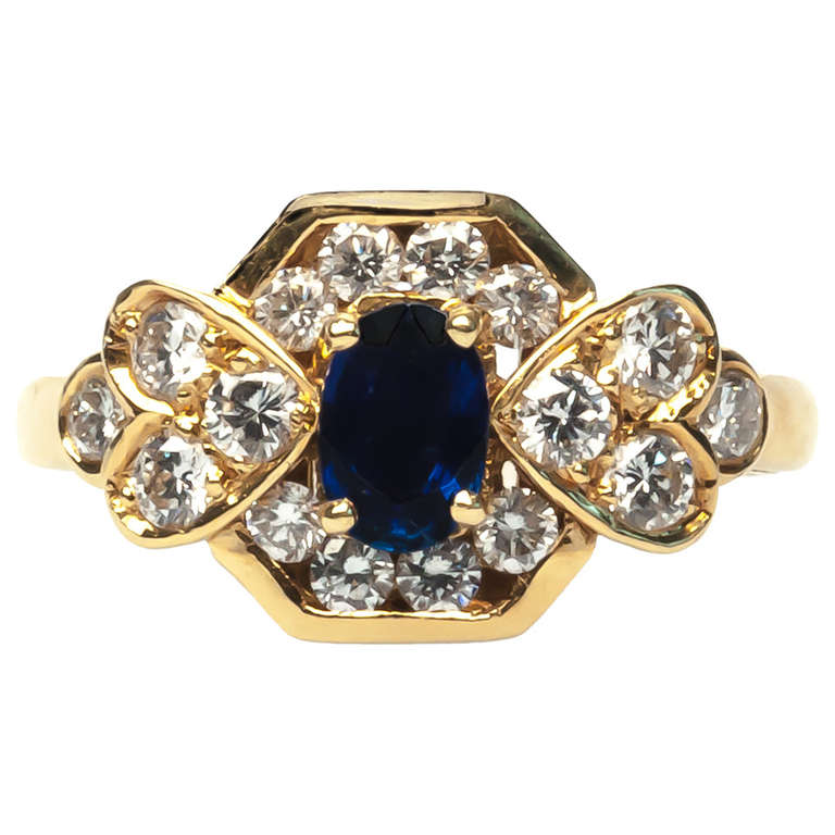 Chic 1980s Sapphire Diamond Ring