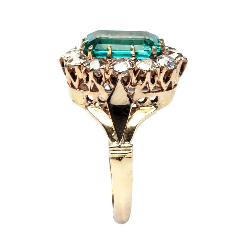Women's Gorgeous Victorian Emerald Diamond Engagement Ring