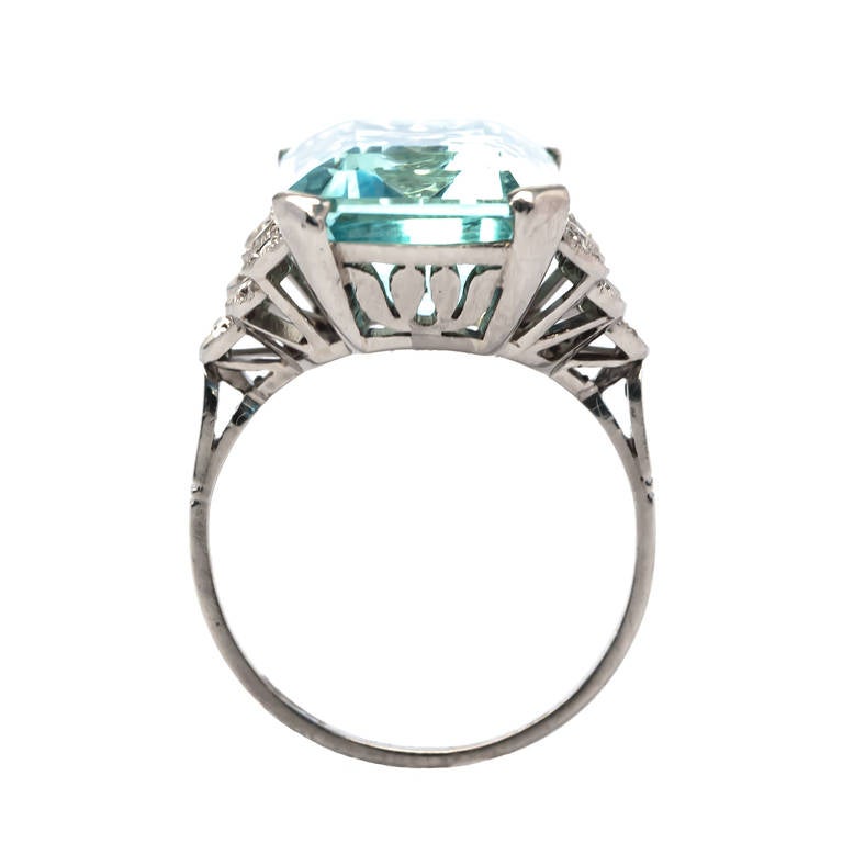 Women's Aquamarine and Diamond Art Deco Cocktail Ring