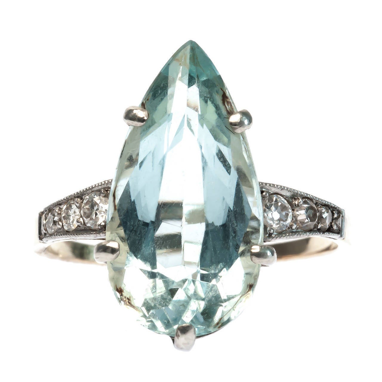 Striking Late Art Deco Aquamarine Diamond Gold Ring