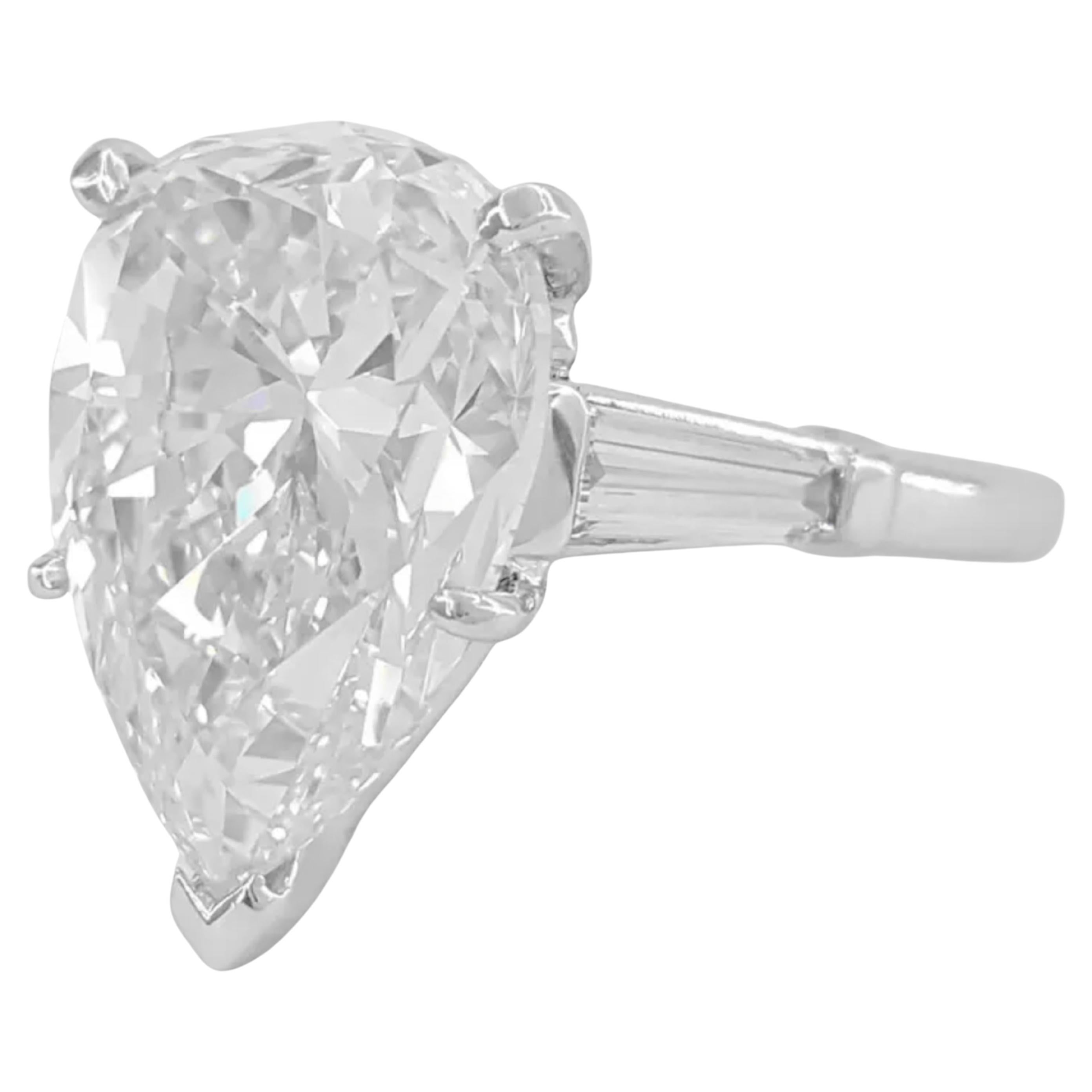 Contemporain Bague de fiançailles certifiée GIA de 5 carats avec diamant taille poire en vente