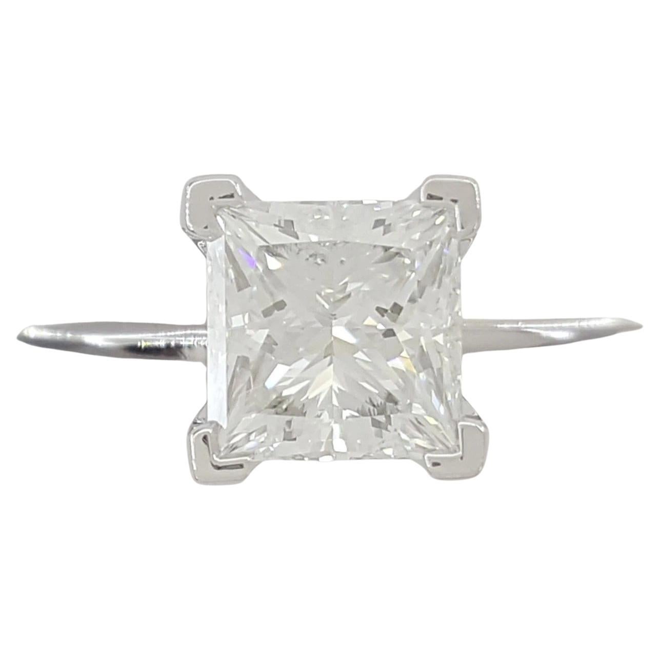 Tiffany & Co. senza tempo. Anello con diamante solitario taglio Princess