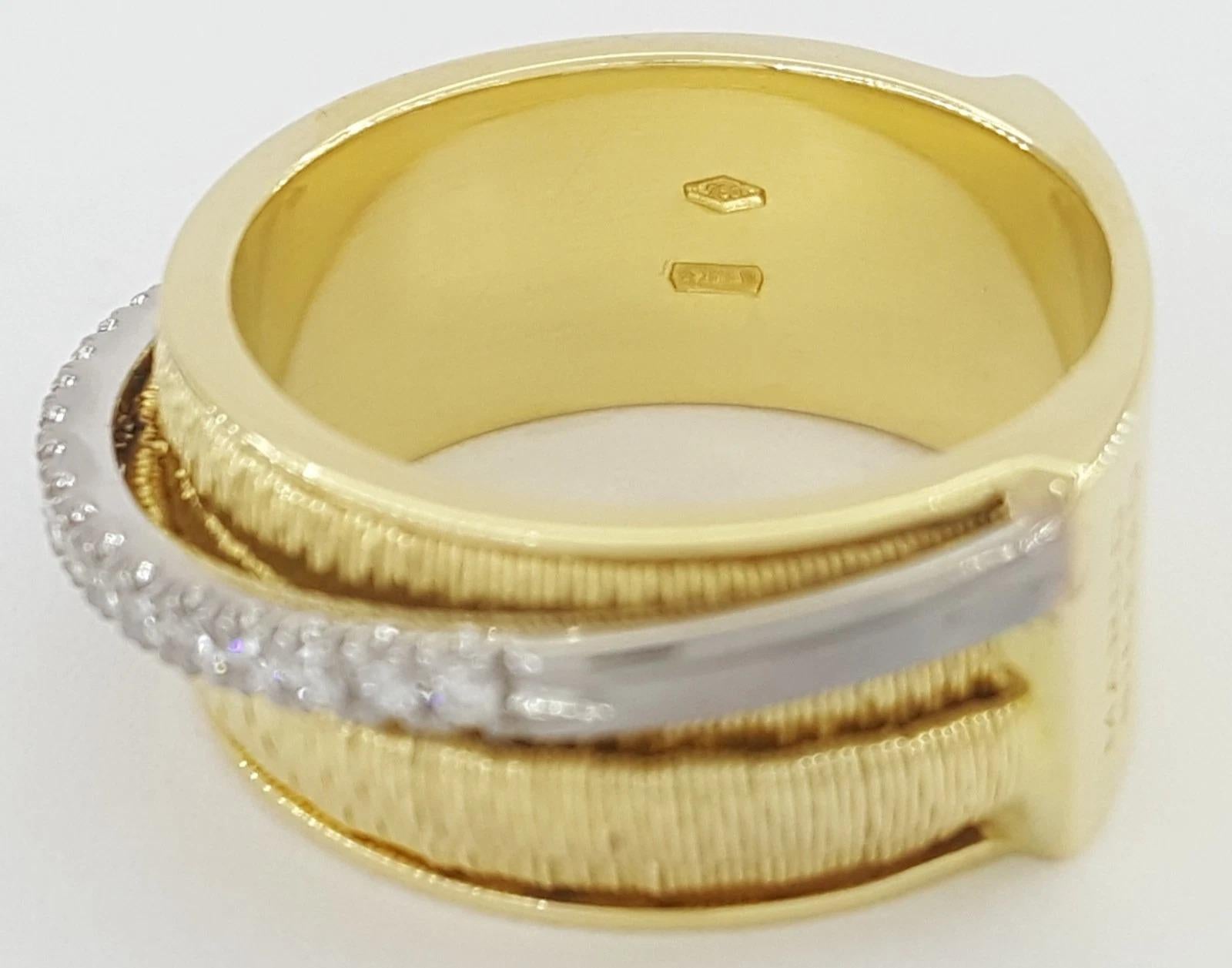 Taille coussin Bague à diamants Marco Bicego en vente