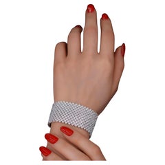 Pulsera ancha de diamantes de oro blanco de 18 quilates y 38 quilates