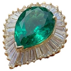 Bvlgari GIA Certified 6 Carat Colombian Emerald Diamond Ring