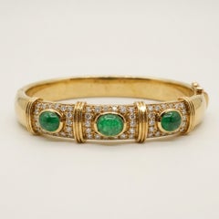 2 Carat Emerald Cabochon Diamond 18k Yellow Gold Bangle Bracelet