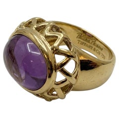 Tiffany & Co. Paloma Picasso Amethyst Graffiti Cabochon 18k Gold Ring