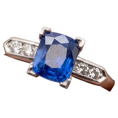 Art Deco Cornflower Blue Sapphire & Diamond Platinum Ring