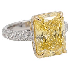 9,3 Karat, Fancy Yellow, intern makelloser Radiant-Diamant, gelb und weiß
